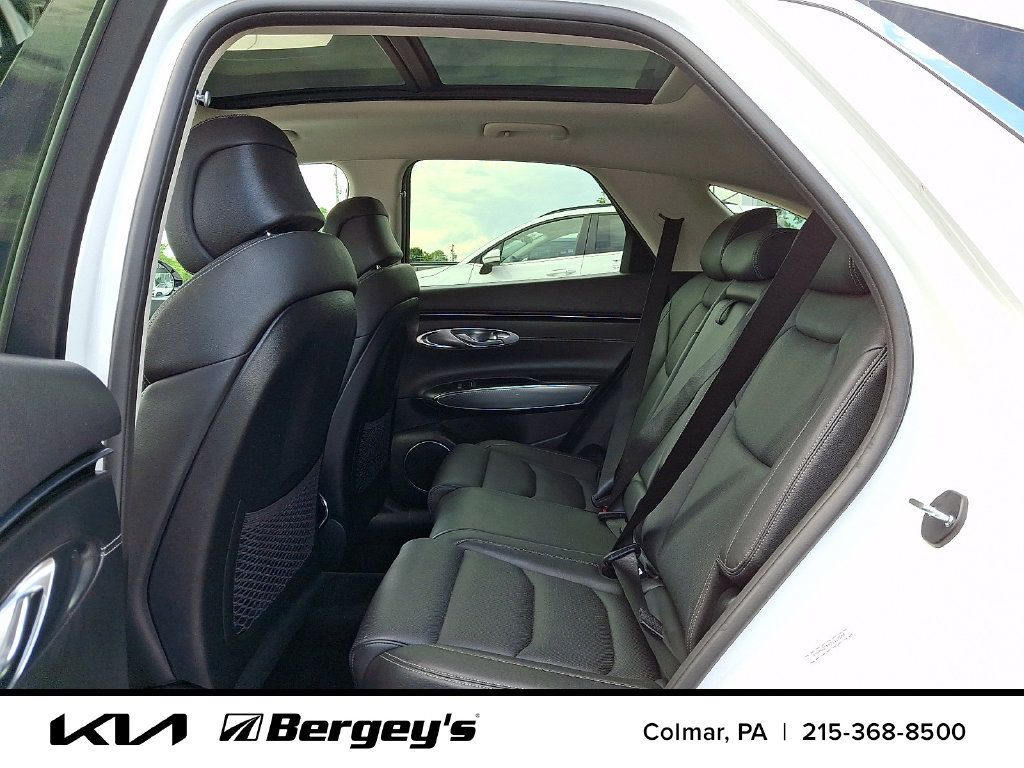 Used 2023 Genesis GV70 2.5T w/ Select Package AWD/4WD image 12