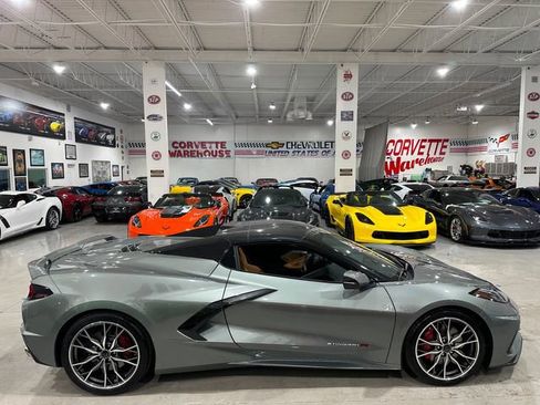 Used 2024 Chevrolet Corvette Stingray Preferred Conv w/ Z51 Performance Package RWD image 5