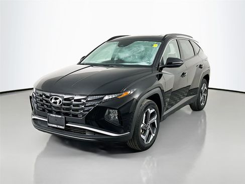 Used 2023 Hyundai Tucson SEL w/ Convenience Package image 3