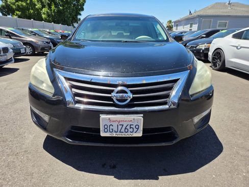 Used 2013 Nissan Altima 2.5 S FWD image 5