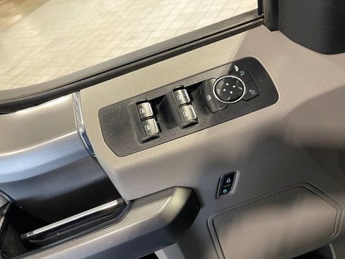 Used 2015 Ford F150 XLT w/ Equipment Group 302A Luxury image 20