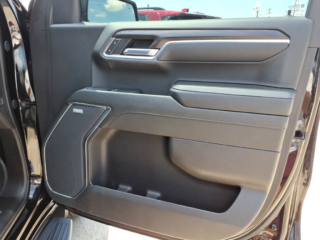 Used 2024 GMC Sierra 1500 SLT w/ SLT Convenience Package AWD/4WD image 12