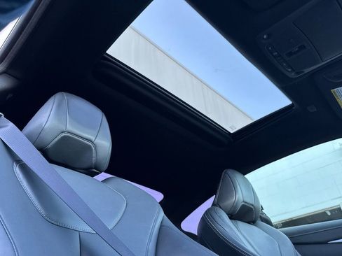 Used 2017 INFINITI Q60 3.0t w/ Premium Plus Package 3.0T image 16