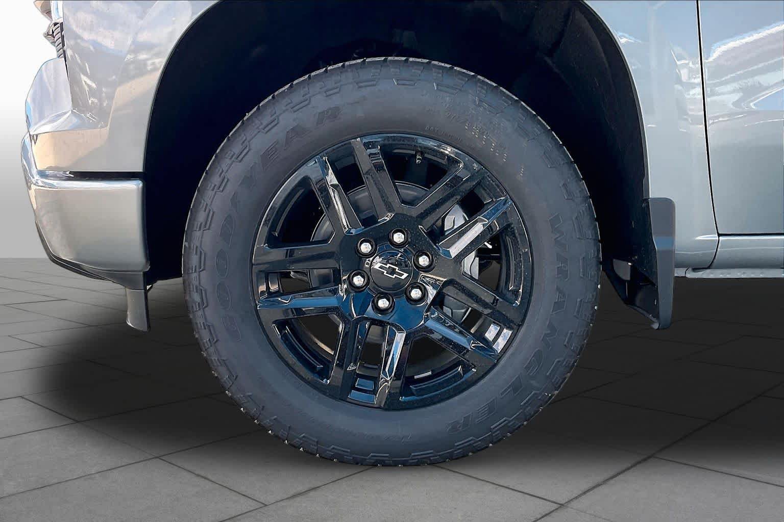 New 2026 Chevrolet Silverado 1500 RST w/ RST Select Package AWD/4WD image 11