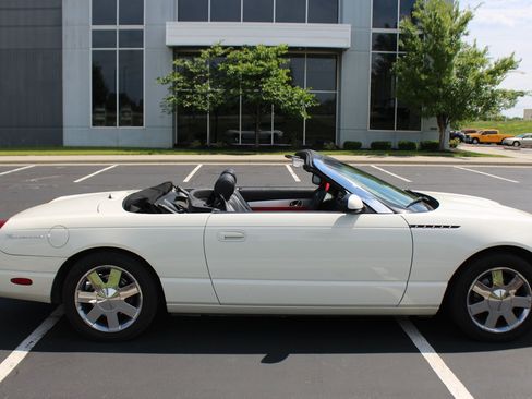 Used 2002 Ford Thunderbird RWD image 40