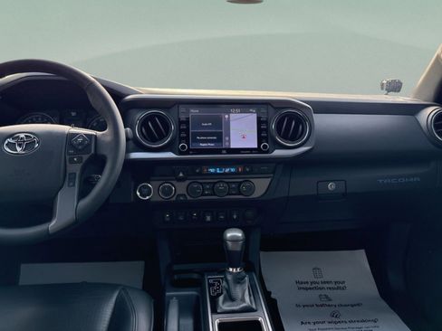 Used 2023 Toyota Tacoma TRD Off-Road w/ TRD Premium Off Road Package image 14