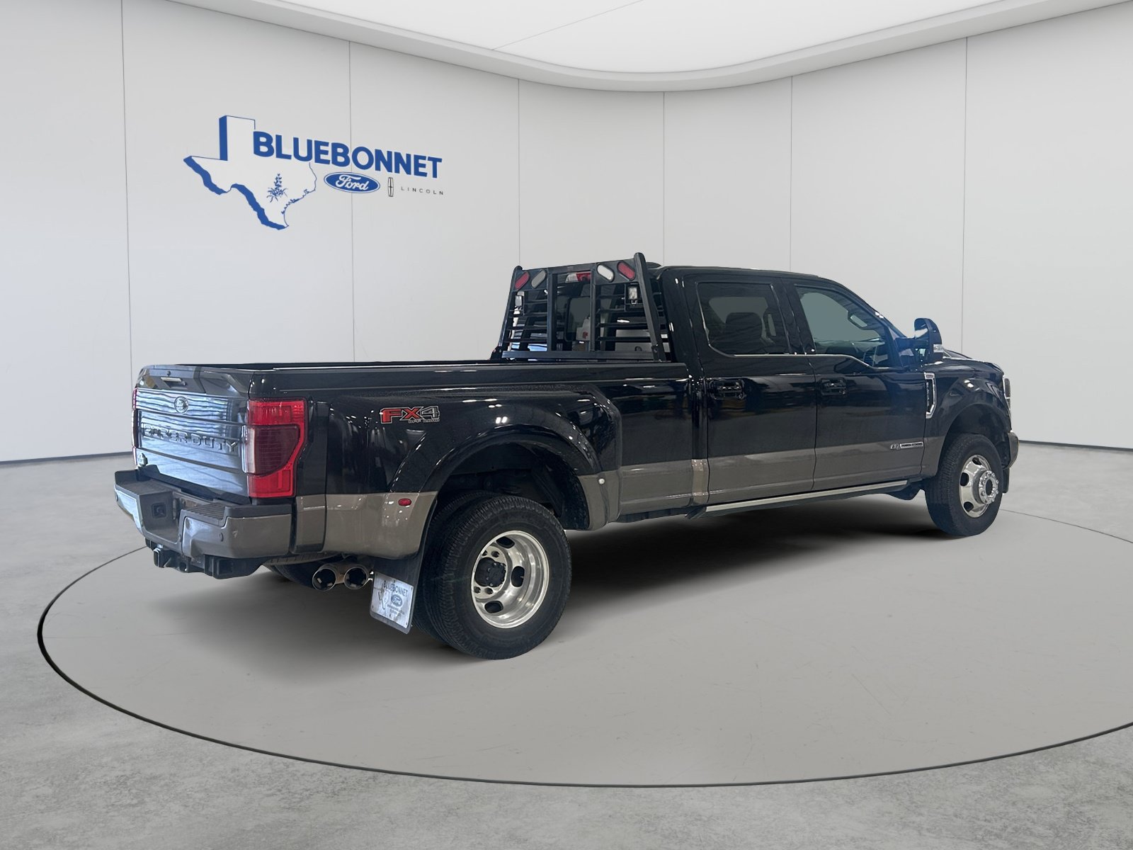 Used 2021 Ford F350 King Ranch w/ King Ranch Ultimate Package AWD/4WD image 5