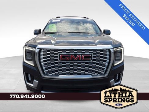 Used 2021 GMC Yukon Denali image 2