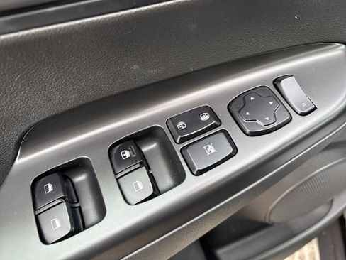 Used 2022 Hyundai Kona SEL image 12