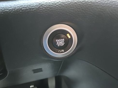 Used 2020 Chrysler Pacifica Limited w/ Advanced Safetytec Group image 51