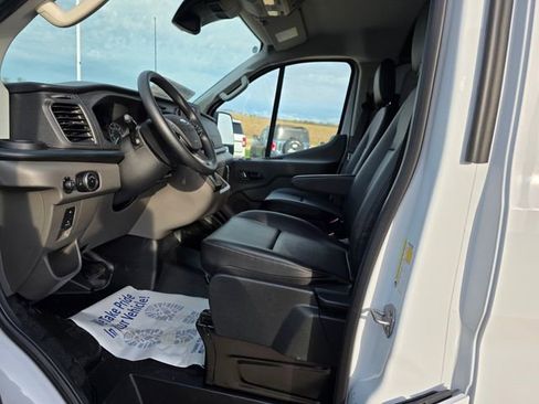 New 2025 Ford Transit 150 Low Roof image 4