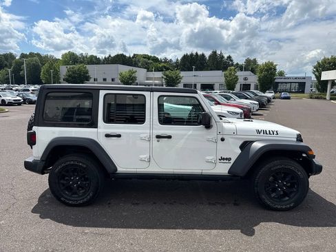 Used 2020 Jeep Wrangler Unlimited Sport AWD/4WD image 6