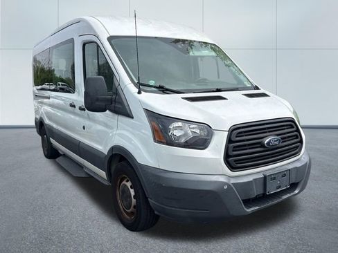 Used 2018 Ford Transit 350 XL image 2