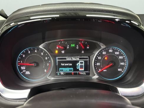 Used 2019 Chevrolet Traverse LT image 12