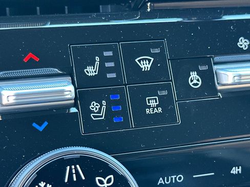 New 2026 Nissan Armada Platinum Reserve image 35