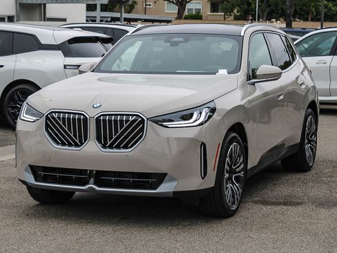 New 2026 BMW X3 xDrive30 w/ Convenience Package AWD/4WD image 3