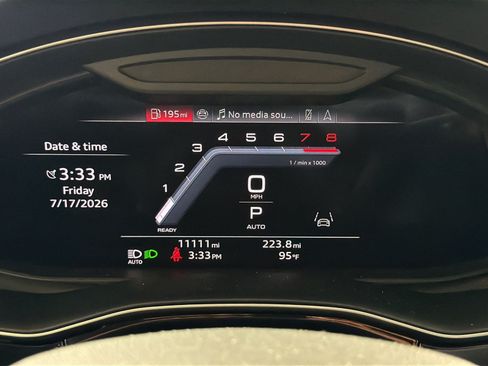 Used 2025 Audi Q7 2.0T Premium w/ Convenience Package AWD/4WD image 17