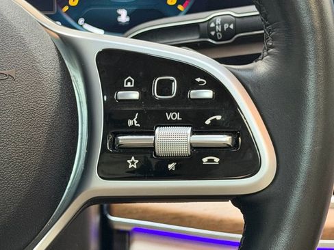 Used 2022 Mercedes-Benz GLE 350 image 18