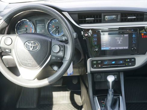 Used 2019 Toyota Corolla LE FWD image 20