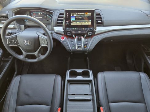 Used 2023 Honda Odyssey Sport image 22