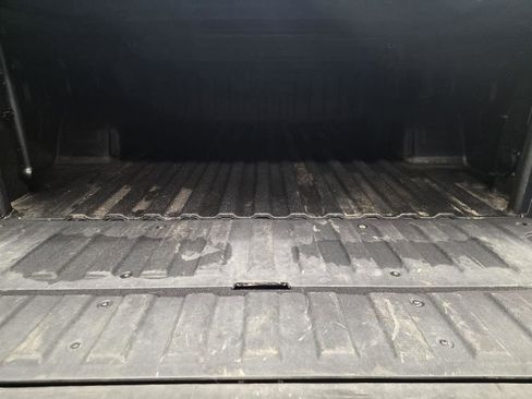 Used 2022 GMC Sierra 1500 SLT w/ SLT Premium Plus Package image 9