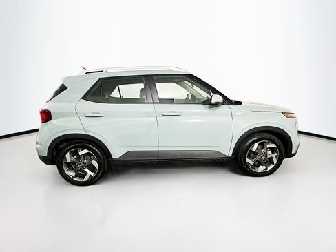 Used 2025 Hyundai Venue SEL FWD image 10
