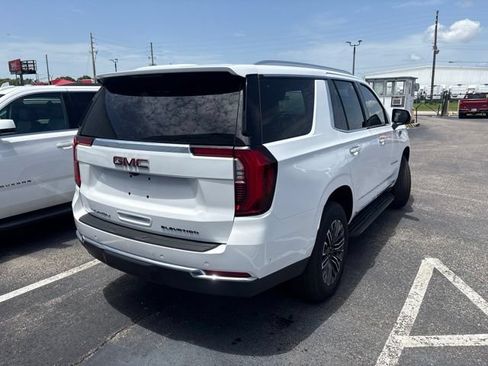 Used 2026 GMC Yukon Elevation w/ LPO, Floor Liner Package RWD image 6
