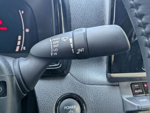 Used 2025 Toyota Camry LE w/ Convenience Package image 11