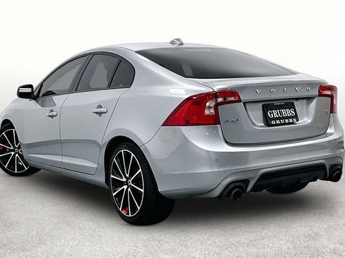 Used 2018 Volvo S60 T5 Dynamic w/ Vision Package FWD image 12