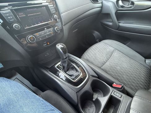 Used 2020 Nissan Rogue S w/ Special Edition Package FWD image 24