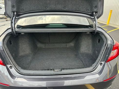 Used 2020 Honda Accord Sport image 16