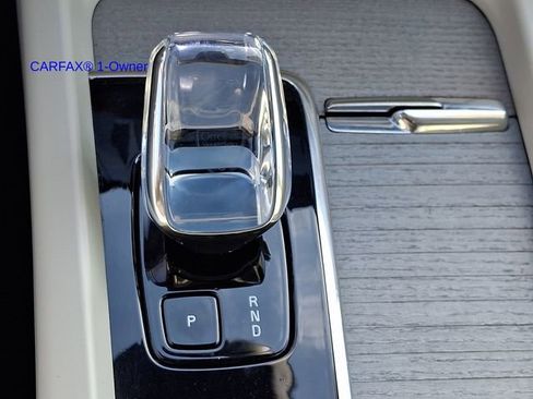 Certified 2023 Volvo XC60 B5 Ultimate w/ Climate Package AWD/4WD image 18