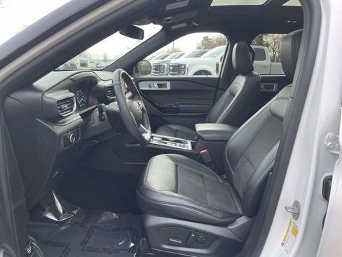 Used 2023 Ford Explorer ST-Line w/ Class IV Trailer Tow Package image 21