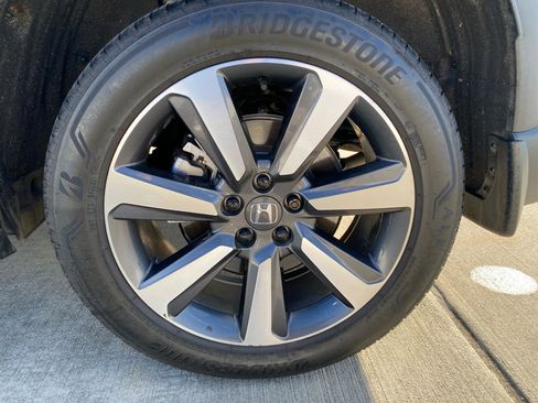 Certified 2023 Honda Pilot Touring image 26