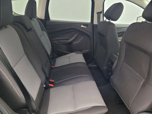 Used 2017 Ford Escape SE FWD image 19