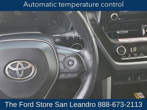 Used 2022 Toyota Corolla Cross XLE AWD/4WD image 17