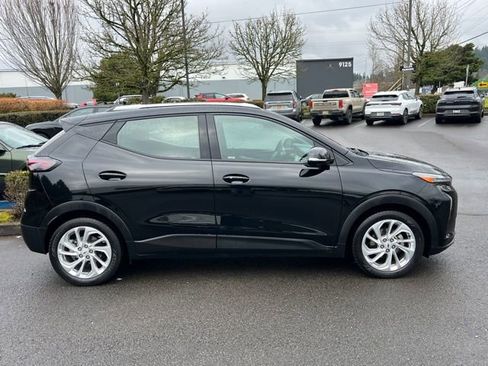 Used 2022 Chevrolet Bolt EUV LT image 8