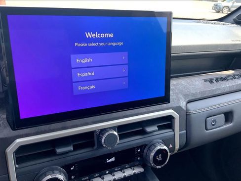 Used 2026 Toyota Tacoma Limited AWD/4WD image 34