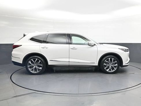 Used 2024 Acura MDX SH-AWD w/ Technology Package image 3