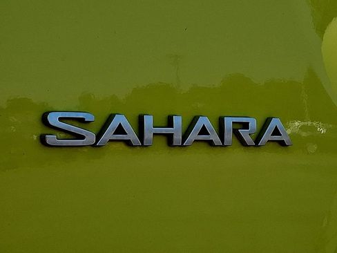 Used 2024 Jeep Wrangler Unlimited Sahara AWD/4WD image 30