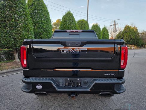 Used 2019 GMC Sierra 1500 AT4 w/ AT4 Premium Package image 4