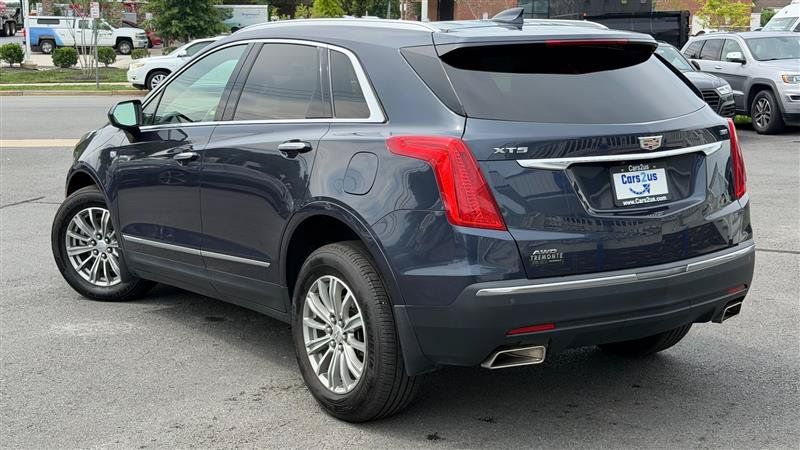 Used 2018 Cadillac XT5 Luxury w/ Driver Awareness Package AWD/4WD image 4