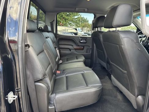 Used 2018 GMC Sierra 1500 SLT w/ SLT Premium Package AWD/4WD image 11