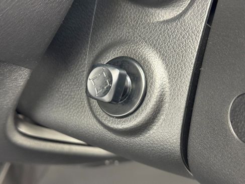 Used 2020 Nissan Armada SL w/ Premium Package image 19