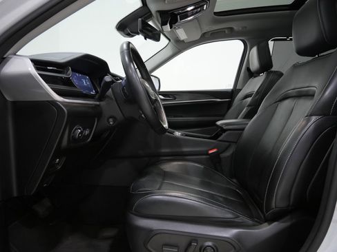 Used 2022 Jeep Grand Cherokee L Limited w/ Luxury Tech Group II image 13