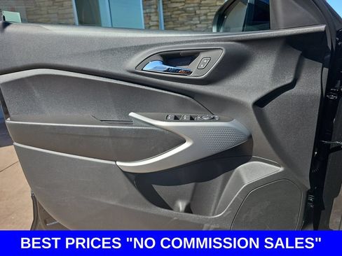 New 2026 Chevrolet Trax LS w/ LS Convenience Package FWD image 26