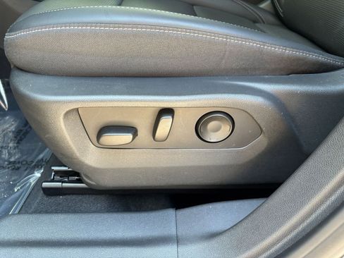 Used 2024 Buick Envision Preferred AWD/4WD image 23
