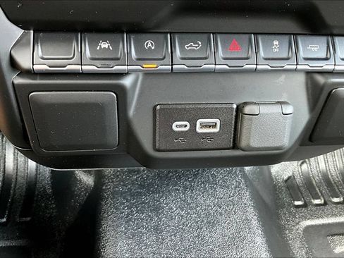 Used 2025 Chevrolet Silverado 1500 W/T RWD image 17