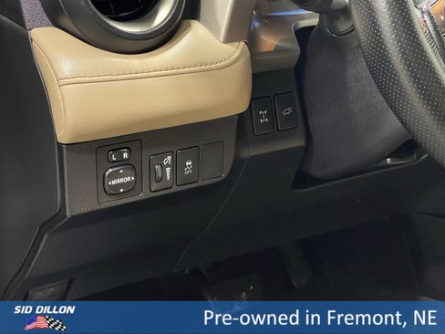 Used 2015 Toyota RAV4 Limited image 12