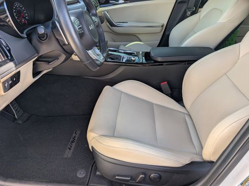 Used 2022 Kia Stinger GT-Line w/ Sun & Sound Package image 14